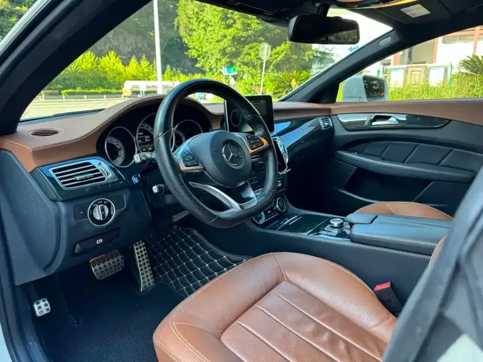 Mercedes-Benz CLS