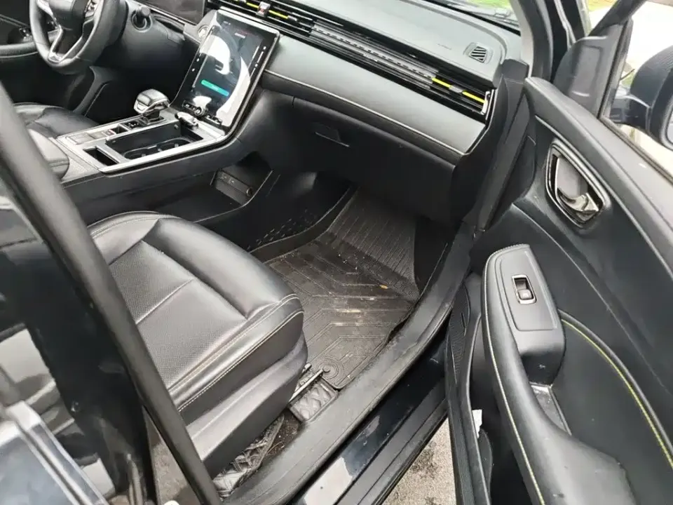 Roewe RX5