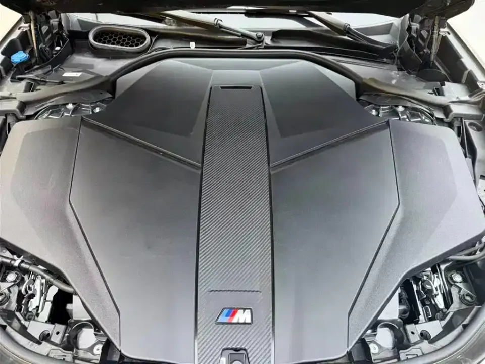 BMW i7 M70L
