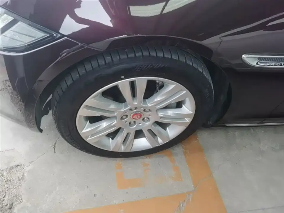 Jaguar XFL