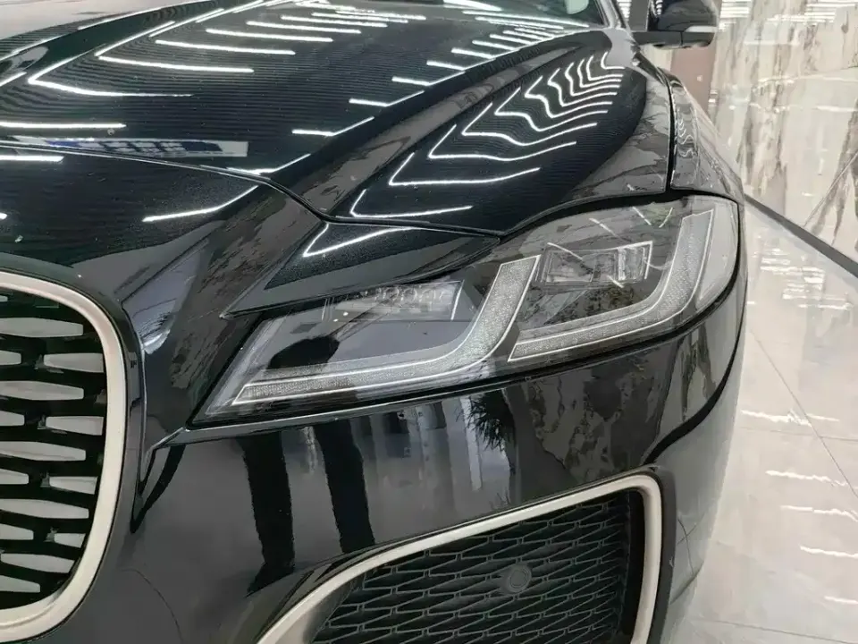 Jaguar XFL