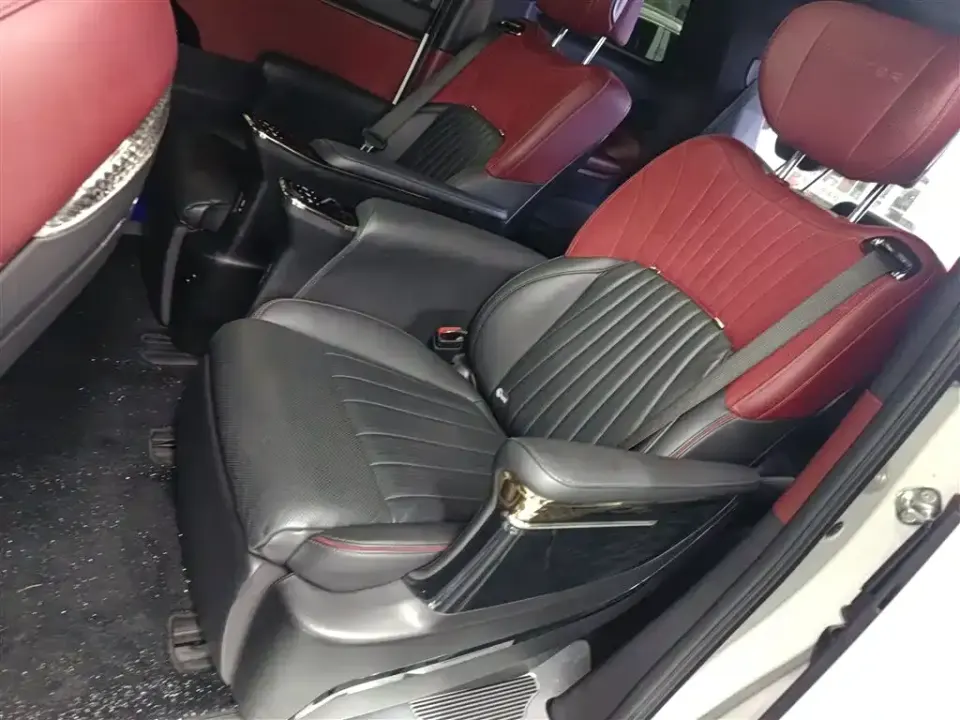 GAC Trumpchi M8