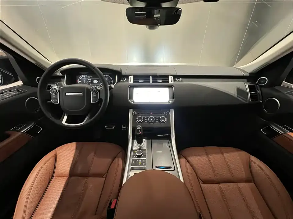 Land Rover Sport
