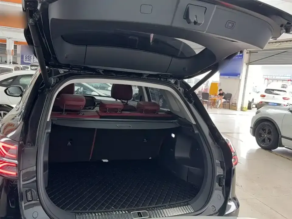 Hongqi Hongqi HS5