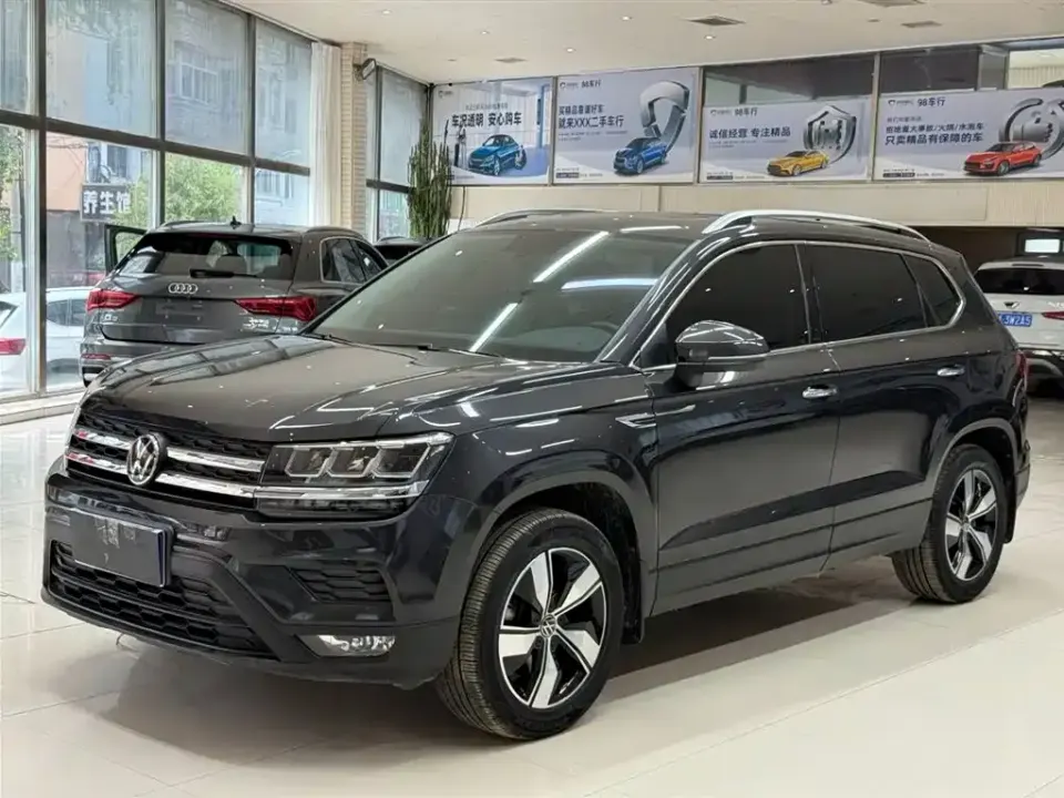 Volkswagen Tharu