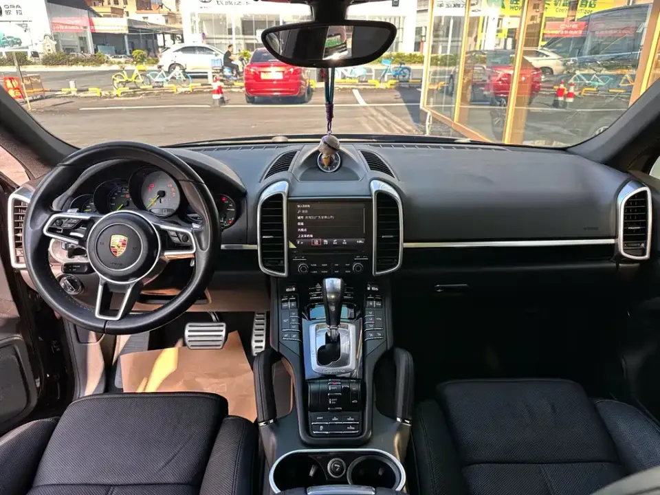 Porsche Cayenne Hybrid