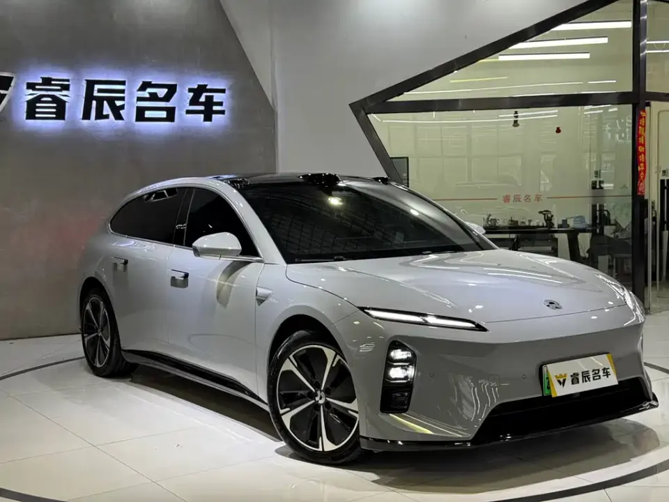 Nio ET5T