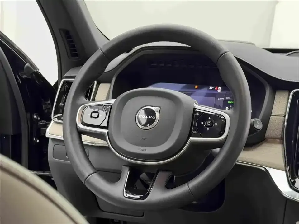 Volvo XC90 PHEV