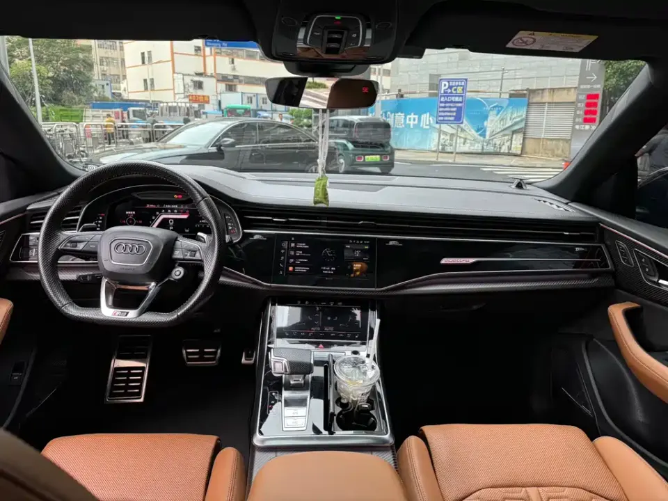 Audi RS Q8