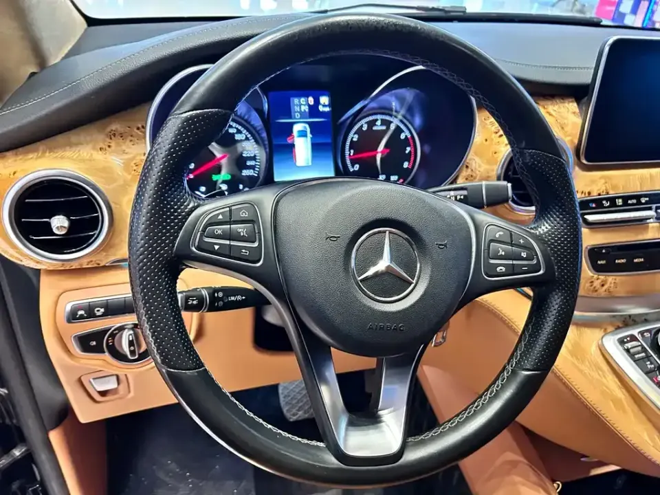 Mercedes-Benz V-Class
