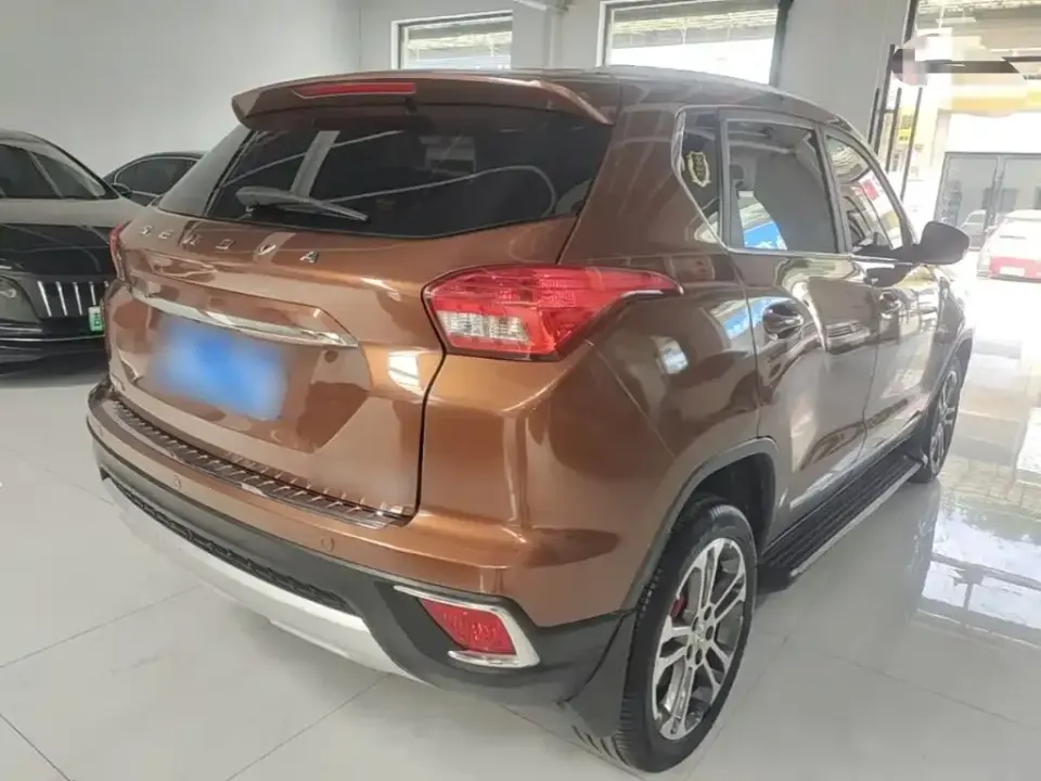BAIC Senova X35