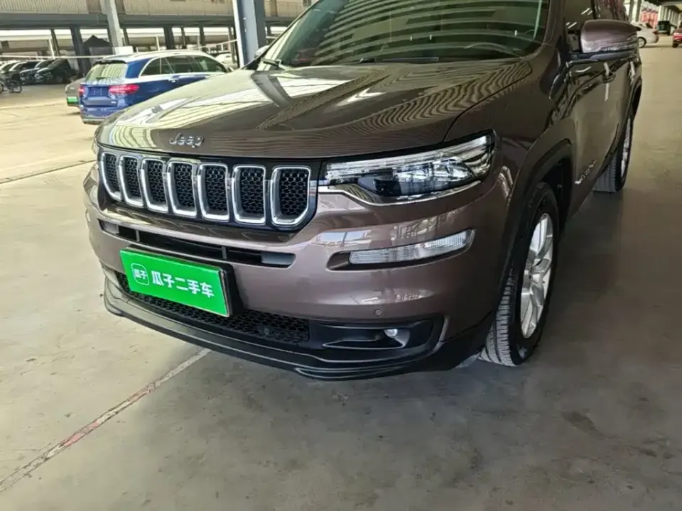 Jeep Commander