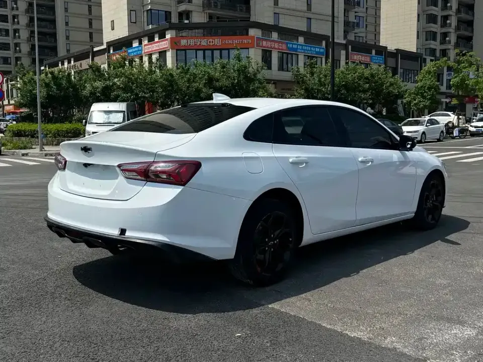 Chevrolet Malibu XL