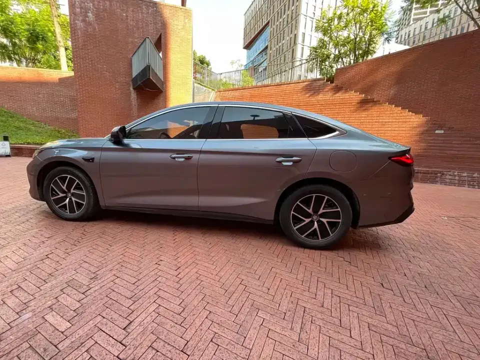 BYD Qin L