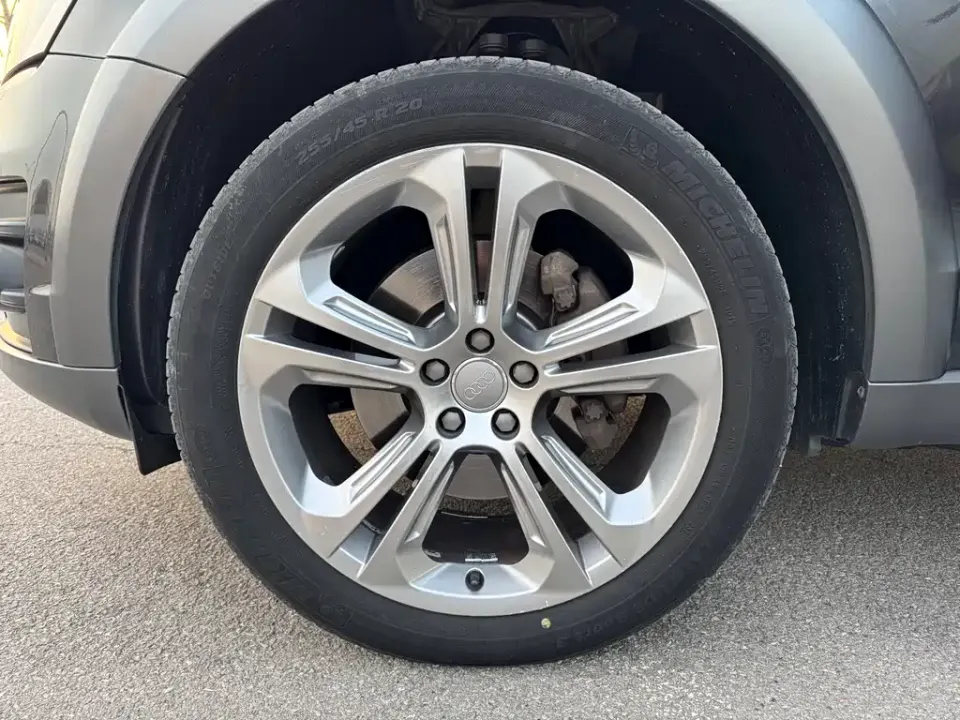 Audi Q5 (Import)
