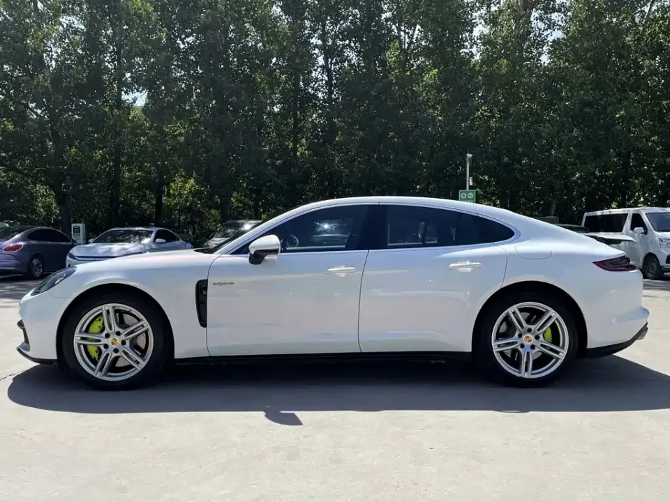 Porsche Panamera Hybrid