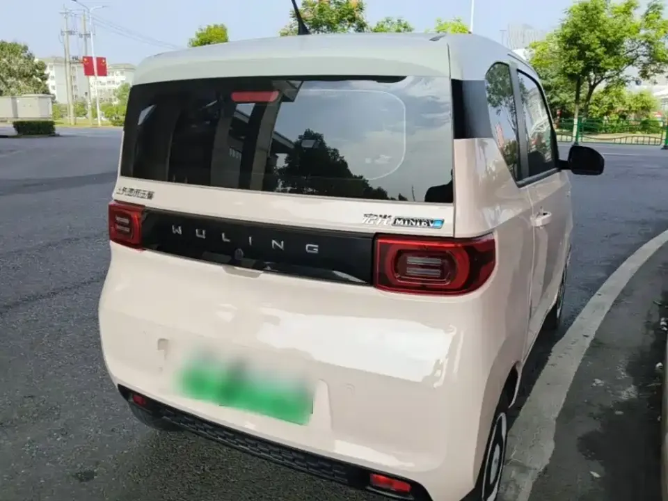 Wuling MINIEV