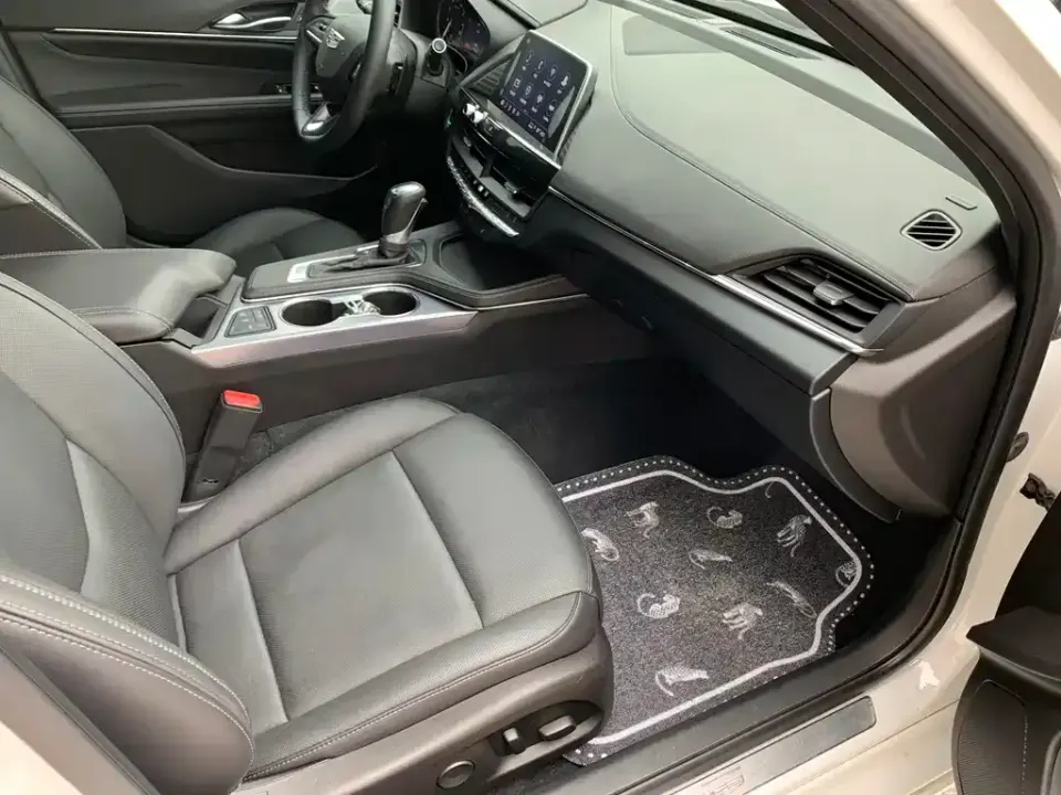 Cadillac CT4