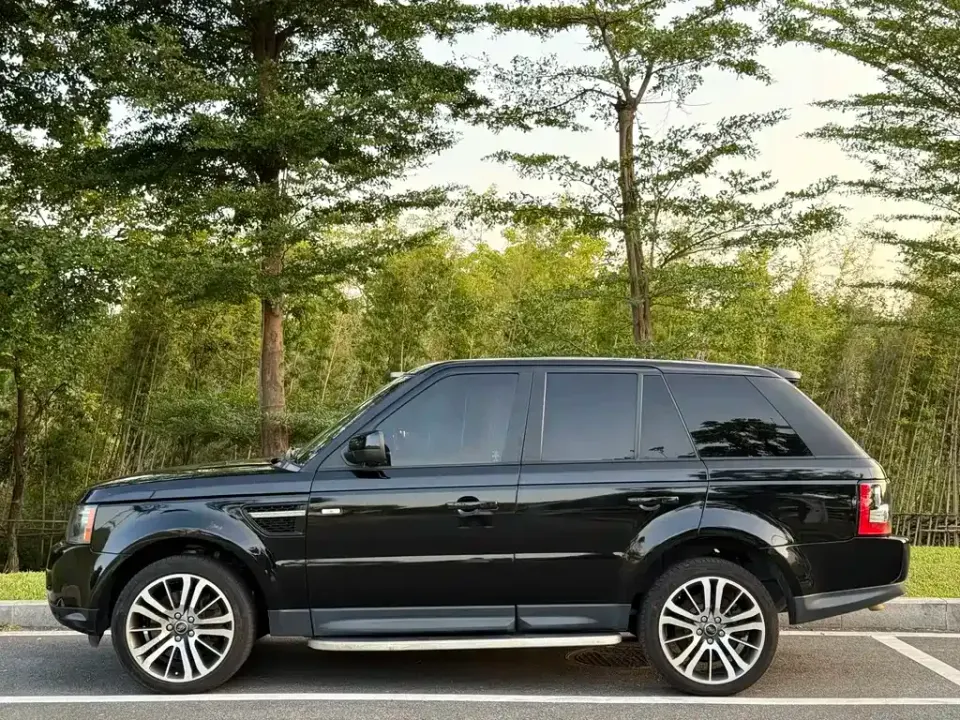 Land Rover Sport