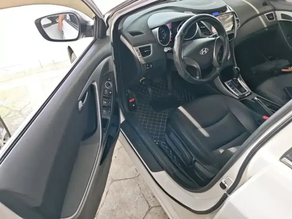 Hyundai Elantra Langdong