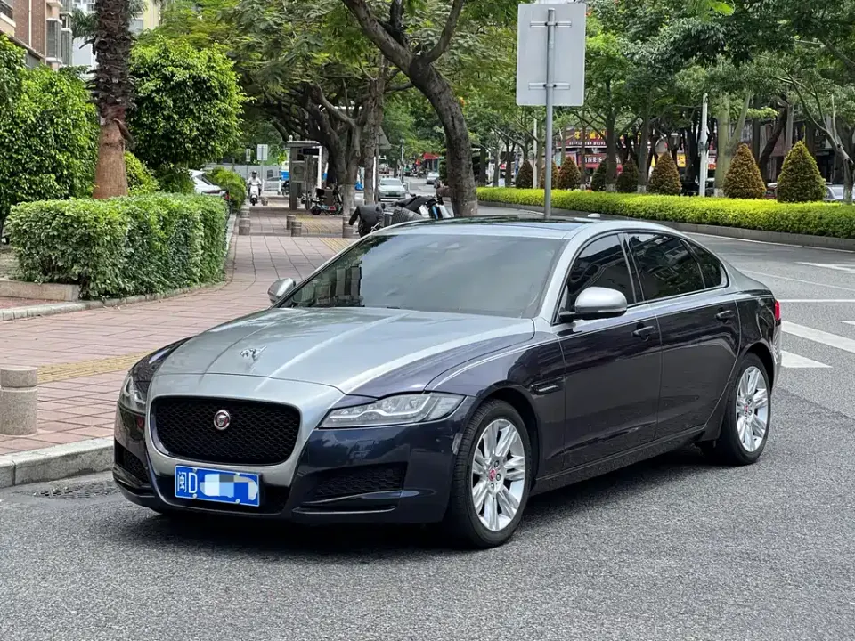 Jaguar XFL