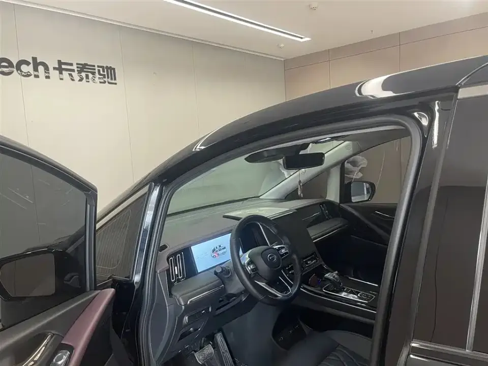 GAC Trumpchi M8