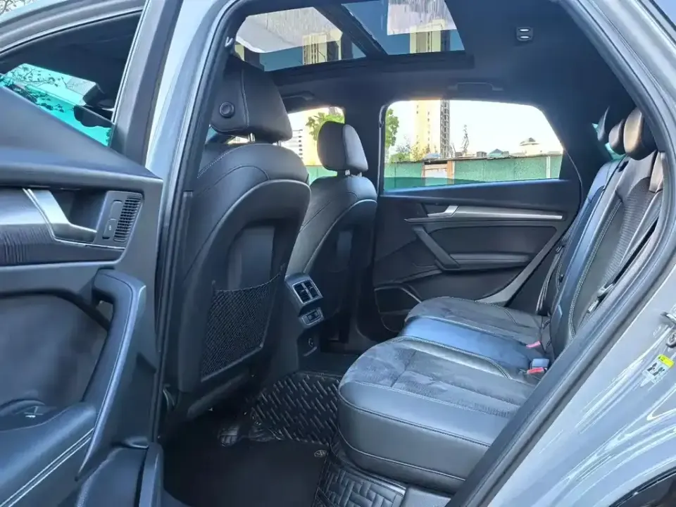 Audi Q5L Sportback