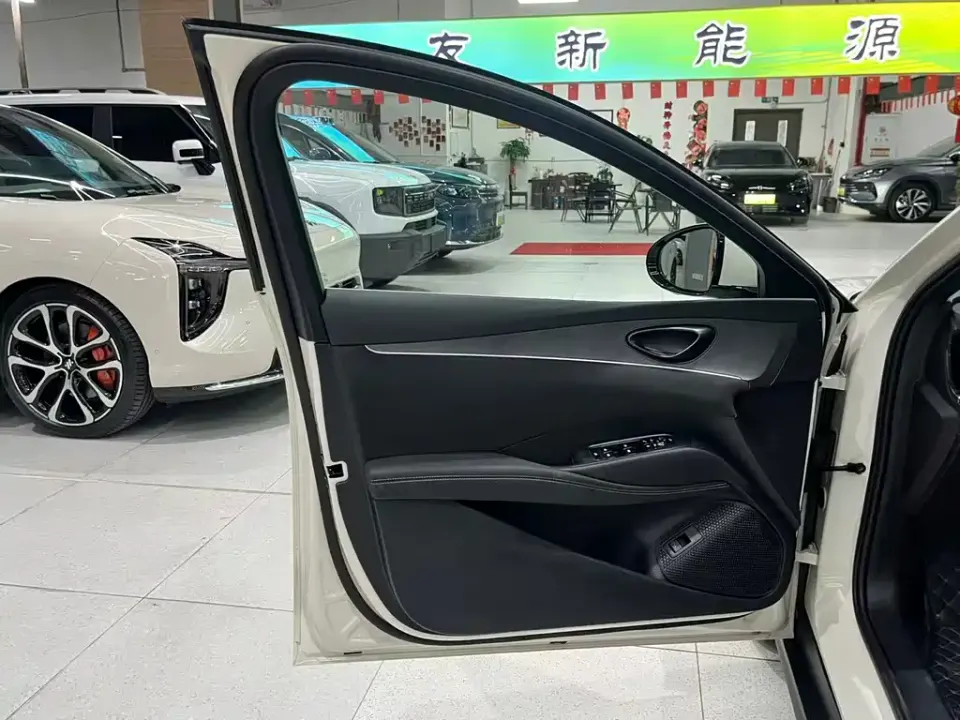 BYD Seal 06