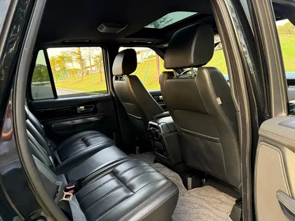 Land Rover Sport