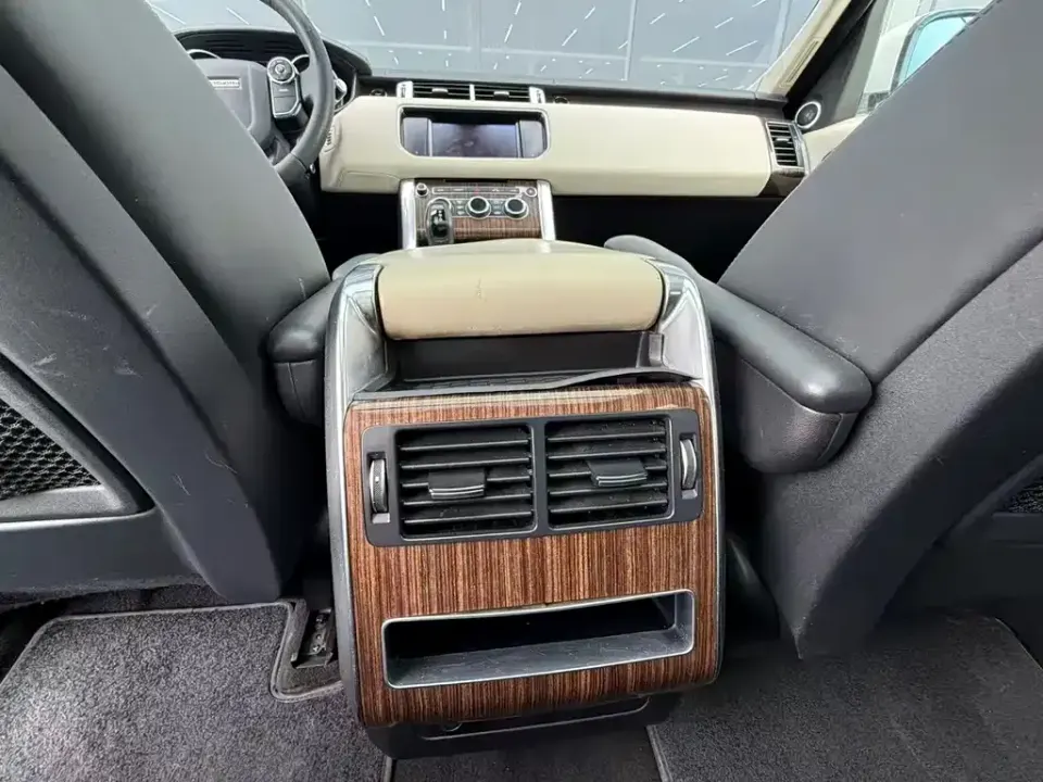 Land Rover Sport