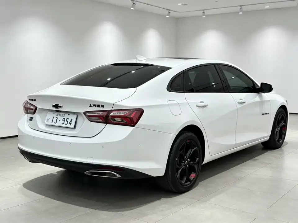 Chevrolet Malibu XL
