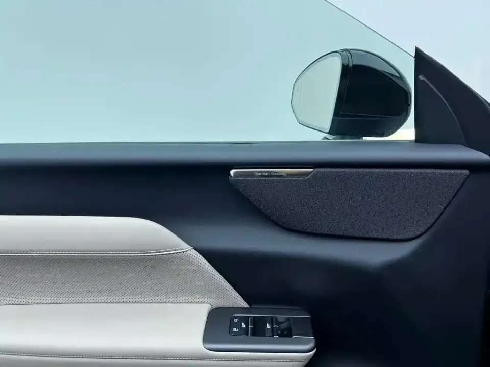 Volvo XC70 PHEV