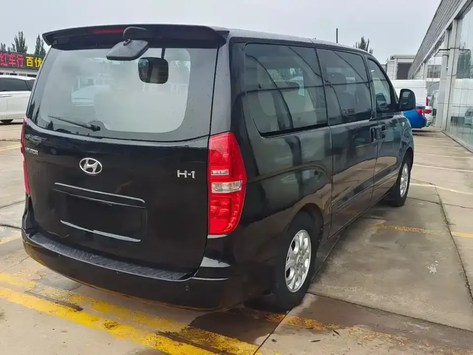 Hyundai H-1