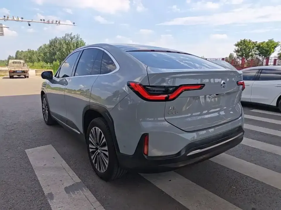 Nio EC6