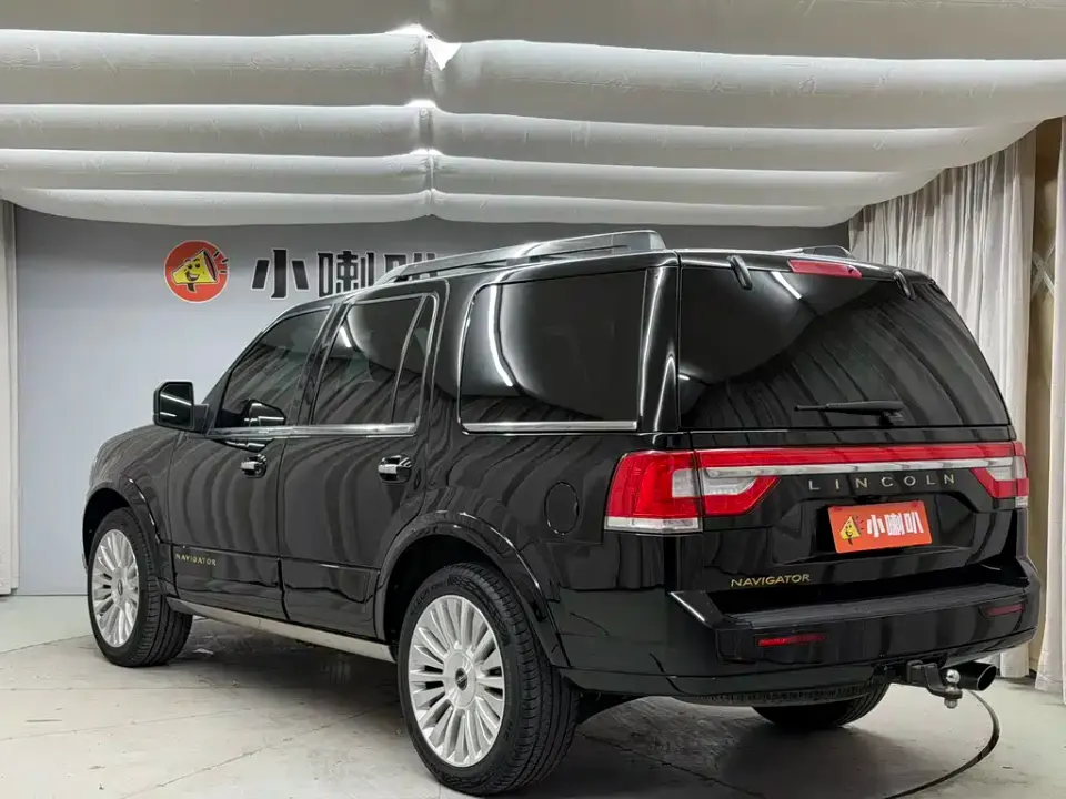 Lincoln Navigator