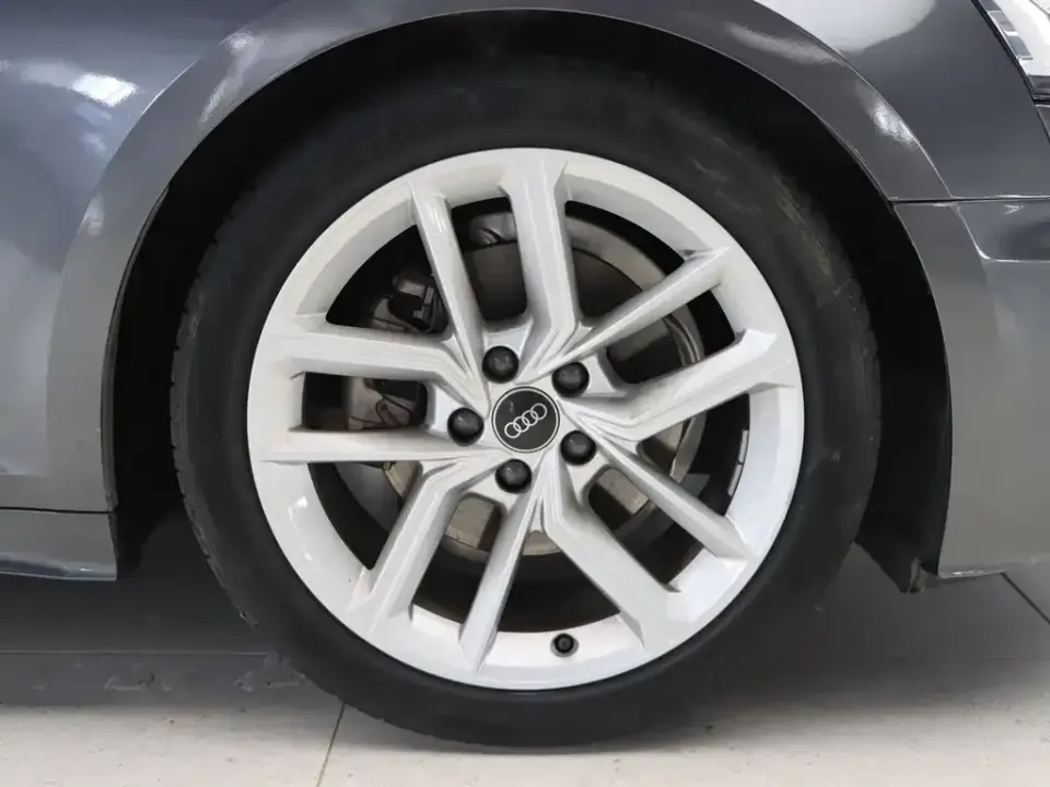 Audi A5 (Import)
