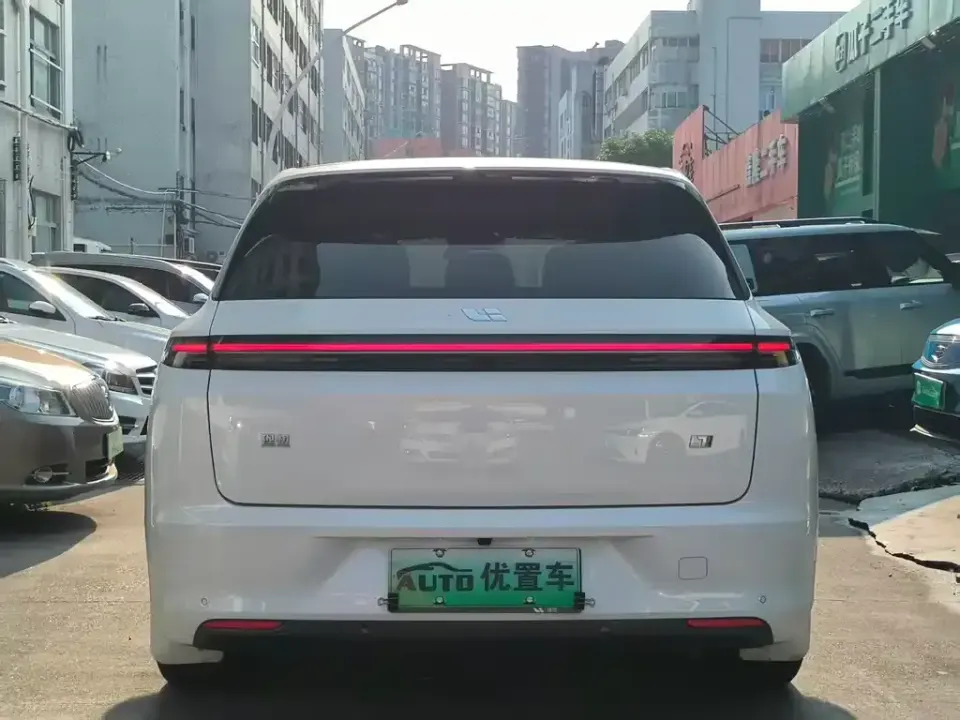 Li Li L7