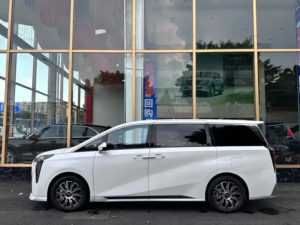 GAC Trumpchi Xiangwang M8