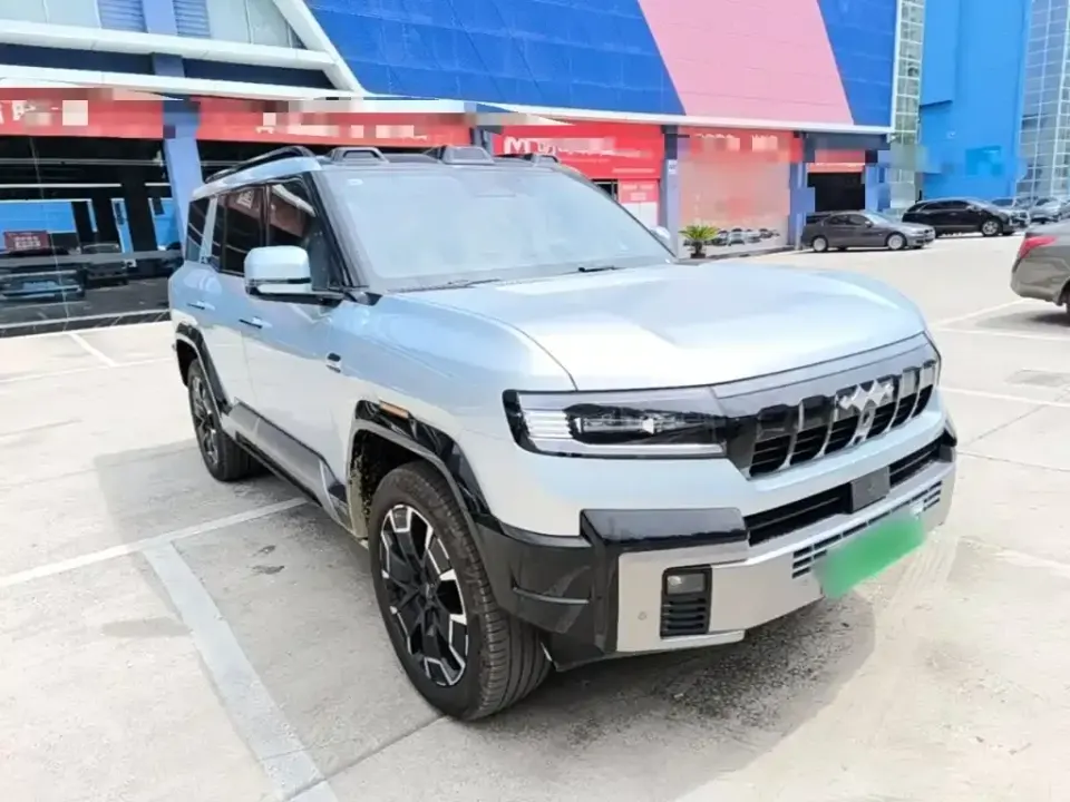 Fang Cheng Bao Leopard 8