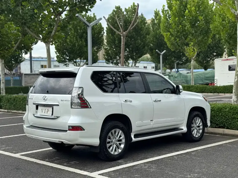 Lexus GX