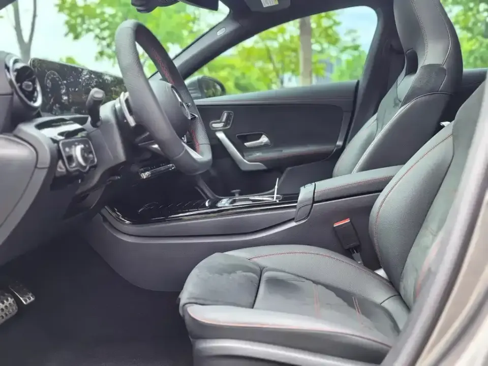 Mercedes-Benz CLA (Import)