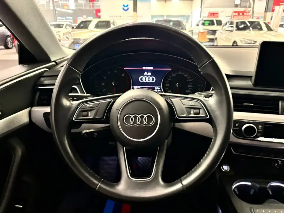 Audi A5 (Import)