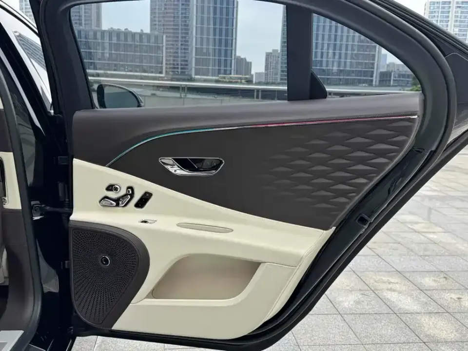 Bentley Flying Spur PHEV