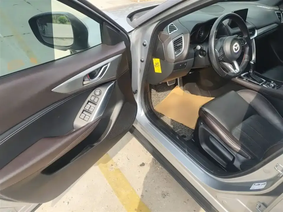 Mazda CX-4