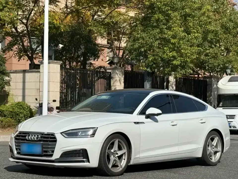 Audi A5 (Import)