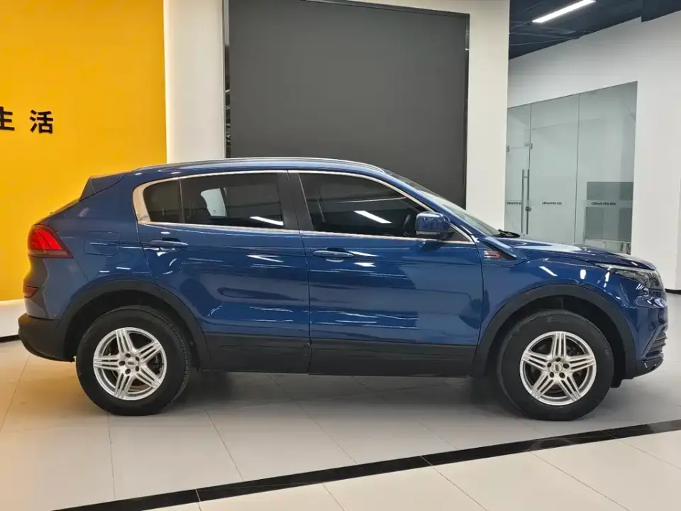 Qoros Qoros 5