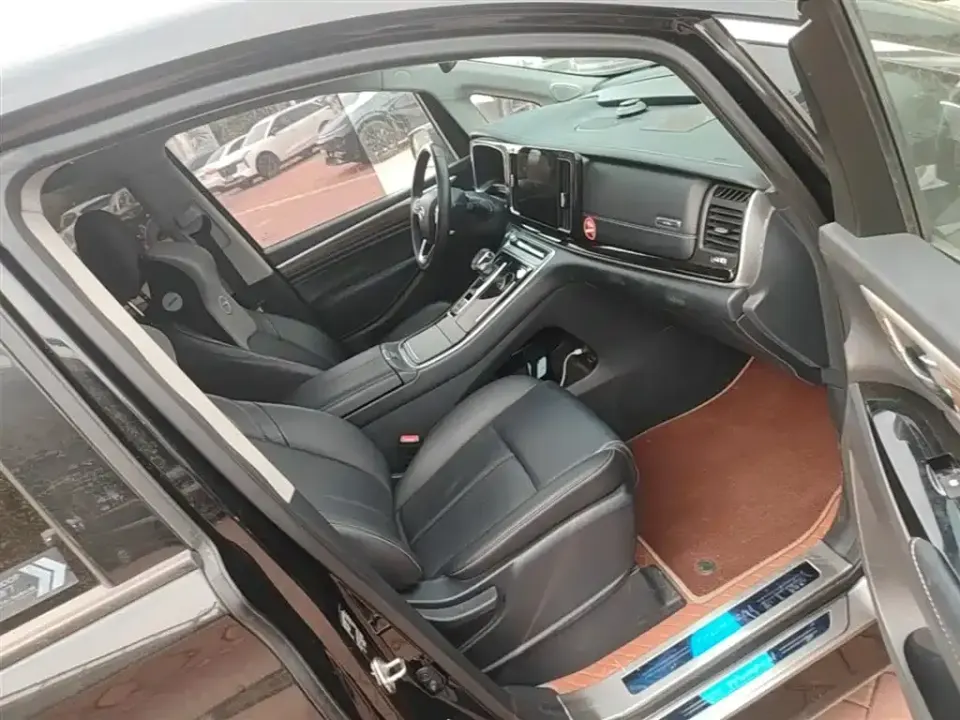 GAC Trumpchi M8