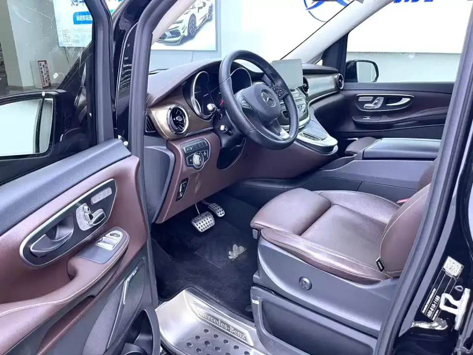 Mercedes-Benz V-Class