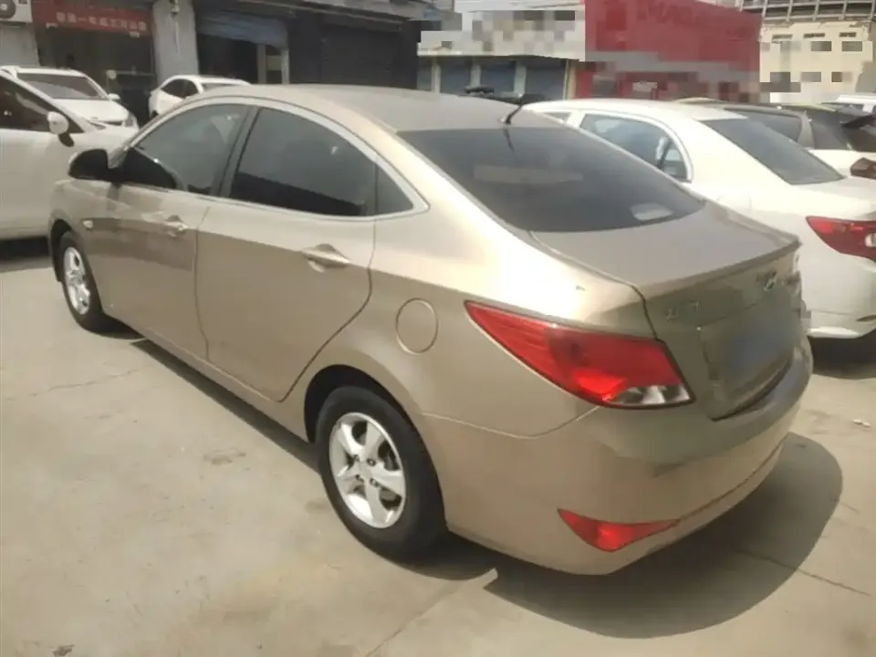 Hyundai Verna