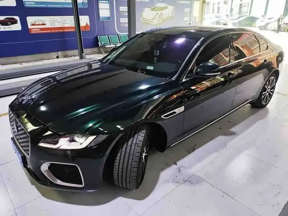 Jaguar XFL